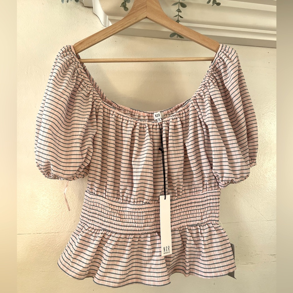 NSR NAPEAN SEA RD TOP / PUFF SLEEVE / PINK / COQUETTE/ SIZE: Medium